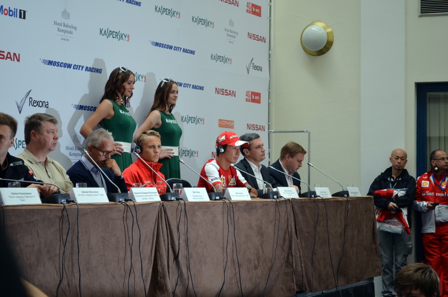 Воскресная пресс-конференция Moscow City Racing 2013