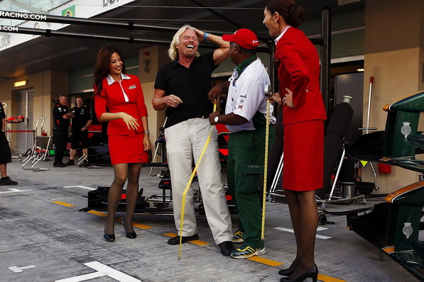 Тони Фернандес и сэр Ричард Брэнсон на Гран-При Абу Даби