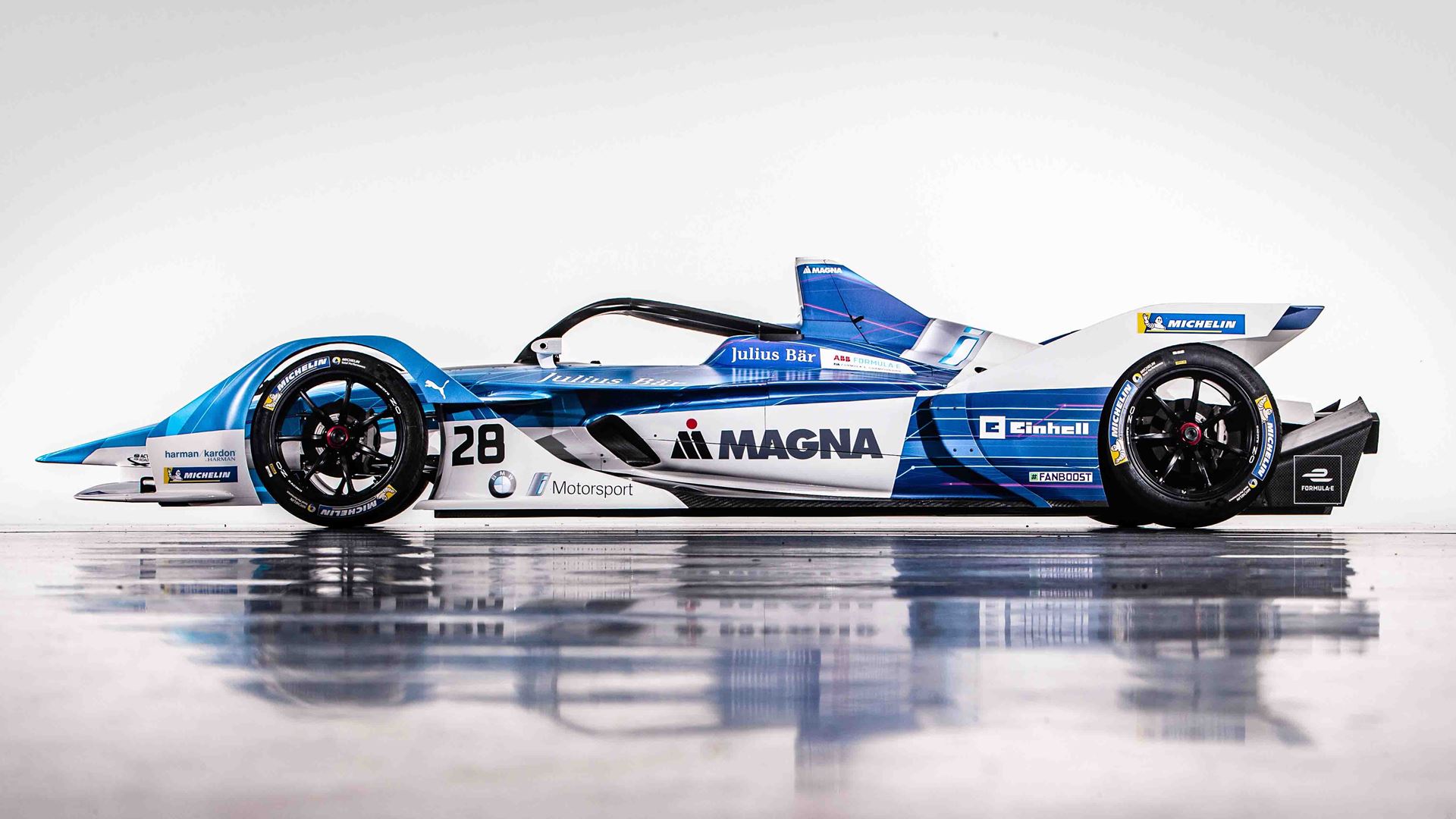 Команда чемпионата Formula E BMW i Andretti Motorsport представила новую машину для сезона 2018-19 годов